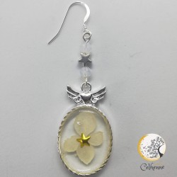 Boucles d'oreilles fleur Blanche