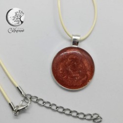 Collier médaillon d'Ambre