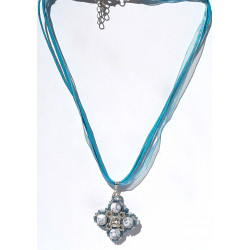Collier Deirdre en howlite naturelle - création Celhenne Bijoux