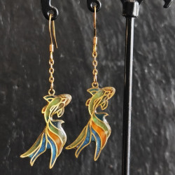 Boucles d’oreilles carpe koi faits main en résine jaune et or – collection Bestiaire - Celhenne bijoux